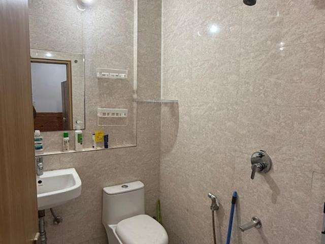 Ameya One 2 Bedroom 950 Sq. Ft. Builder Floor in Sector 42 Gurgaon Listing ID: #10285