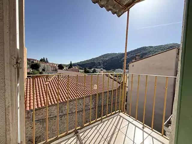 Amélie les Bains Palalda 66110 Achat / Vente appartement 3 pièces t3 au dernier étage