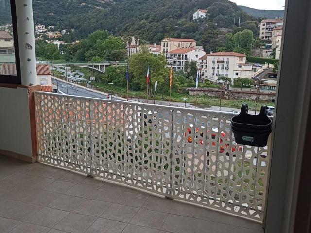 Amelie Les Bains Palalda 66110: Appartement T2 en excellen. 34m² Amélie les Bains Palalda