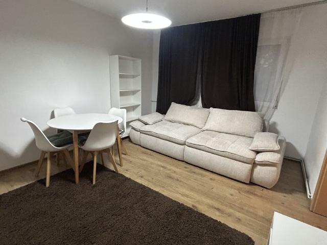 Amenajat 2 camere Centrala Proprie,Clima, 380 euro