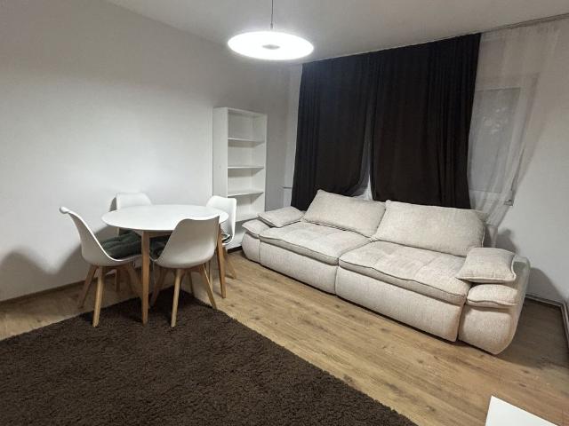 Amenajat 2 camere Centrala Proprie,380 euro