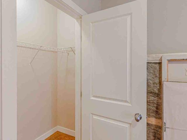 Amenity Rich Inglewood 1 Bed/1 Bath w/ Gym Access, Laundry, & Parking! 1 Bedroom Apartment for Rent at 212, Calgary, AB T3M None