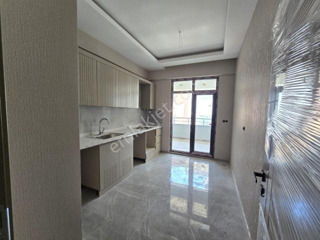 Amerikan Hastanesi Yanı Satılık 2+1 Sıfır Daire