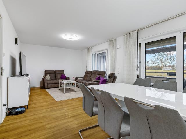 AMG | Provisionsfrei! Energieeffiziente 4 Zimmer Wohnung mit Komfort und Stil in Gersthofen