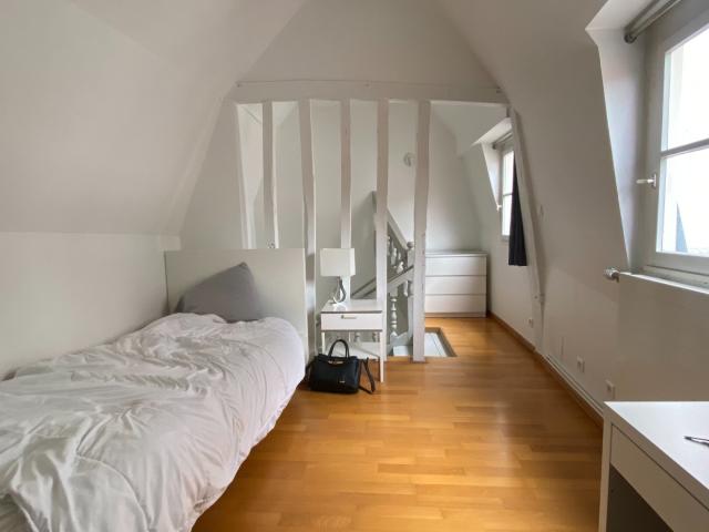 AMIENS CENTRE VILLE Q. ST LEU CHAMBRE MEUBLÉE