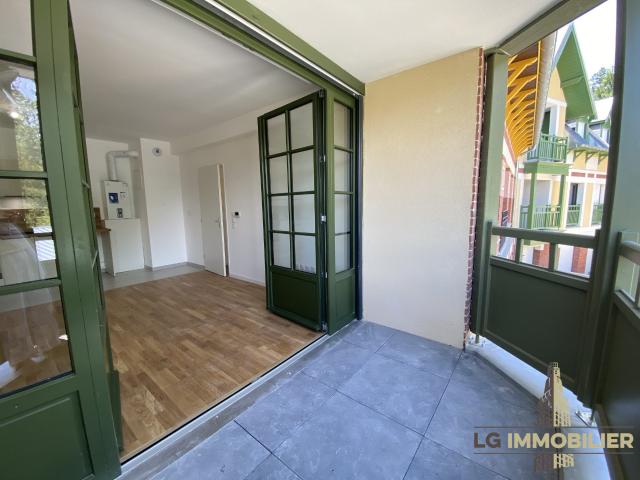 Amiens AMIENS SUD TYPE 3 AVEC BALCON ET PARKING