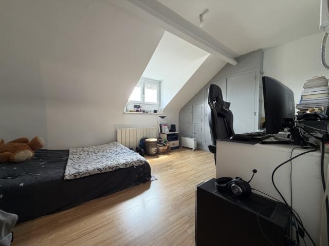 AMIENS APT DE TYPE 1 PROX PARC ST PIERRE