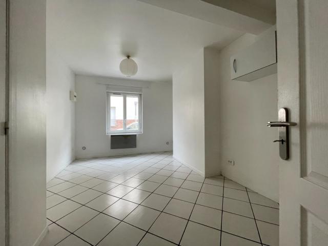 AMIENS BAS HENRIVILLE PROX CENTRE VILLE
