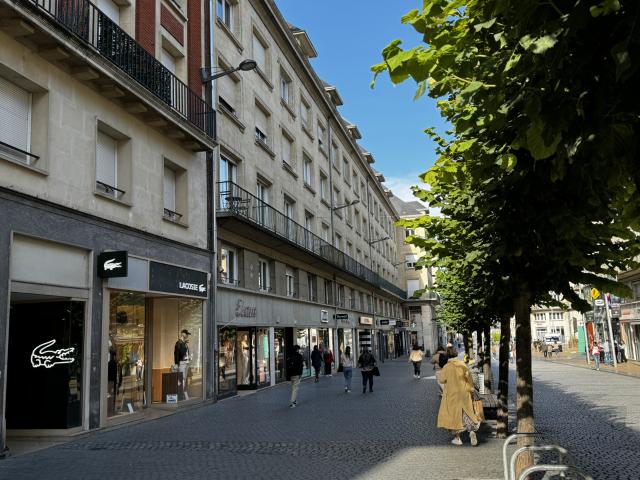 AMIENS HYPER CENTRE VILLE APT TYPE 2 AVEC MEUBLES