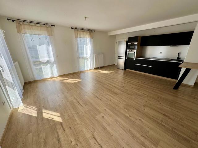 Amiens SUD T3 72m2 2 Chambres Terrasse Stationnement
