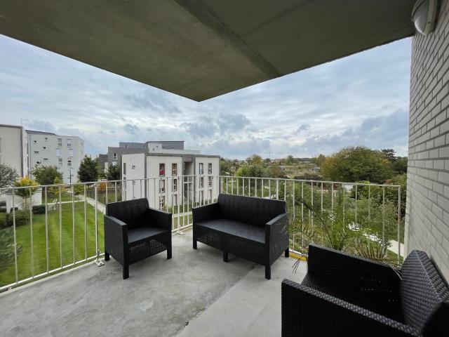 AMIENS SUD TYPE 3 TERRASSE & PARKING