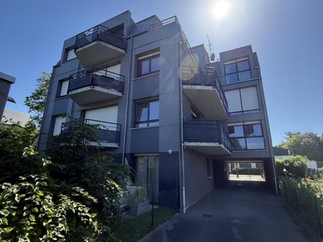 Amiens Sud Type 2 Avec Balcon & Box