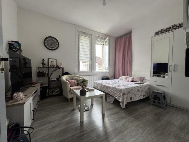 AMIENS PROX PARC ST PIERRE APT DE TYPE1