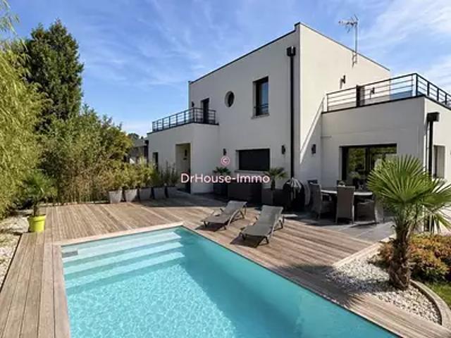 Amilly 45200 Achat / Vente maison 9 pièces t9 piscine