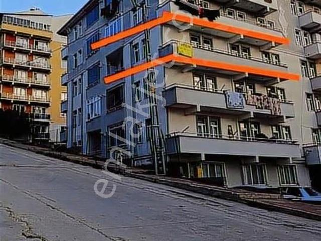 Çamlıca Mahallesi Ara Kat Asansörlü Satılık 2+1 Daire