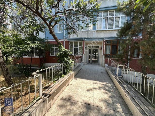 Çamlıca Mahallesi Kiralık Eşyalı 3+1 | Bahçe Manzaralı Daire