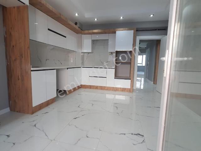 Çamlıca Mh.kapalı Pazar Yakını Giyinme Odalı 3+1 Daire Mb 1