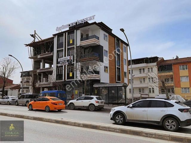 Çamlıca'dan Selçukluda Cadde Üzeri Satılık 75 M2 Dükkan
