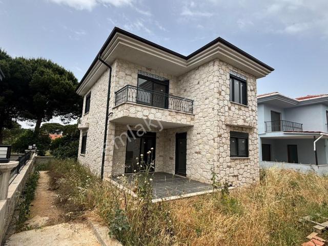 Çamlık Lakada Satılık 3+1 Premium Villa