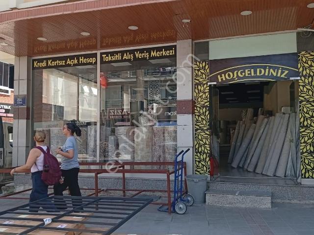 Çamlıkule'de Geniş Cepheli,batar Katlı Satılık Yatırımlık Dükkan