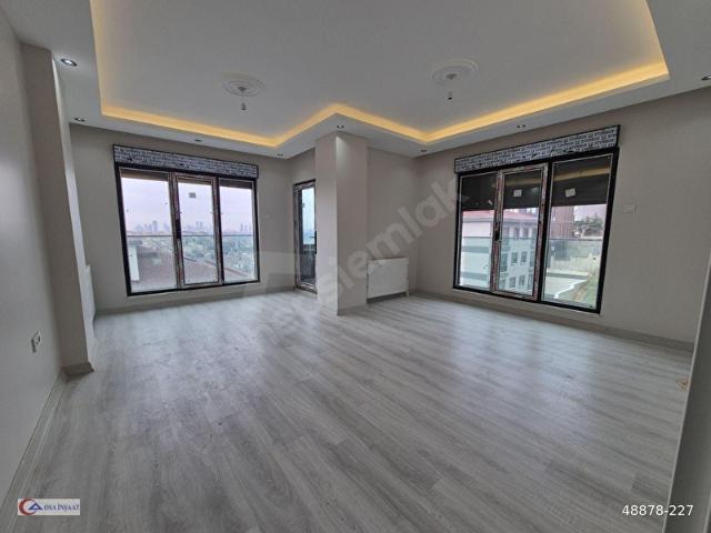 ÇAMLICA KRAZLİTEPE OSAİNŞAAT BOĞAZ MANZARALİ 3+1 DAİRE OTOPARK