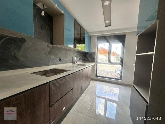 ÇAMLIBEL DE TRAMVAY YAKINI AYRI MUTFAK YÜKSEK GİRİŞ SIFIR 2+1 İSKANI ALINMIŞ EMSALSİZ FİYAT