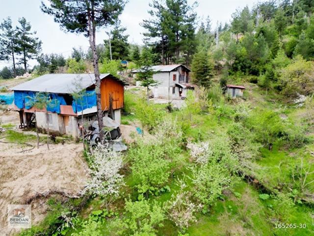 ÇAMLIYAYLA NAMRUN KALEARDINDA 3428M SATILIK 2 ADET YAYLA EVİ!