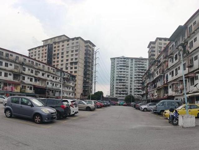 Ampang 100loan 5storey flat good location