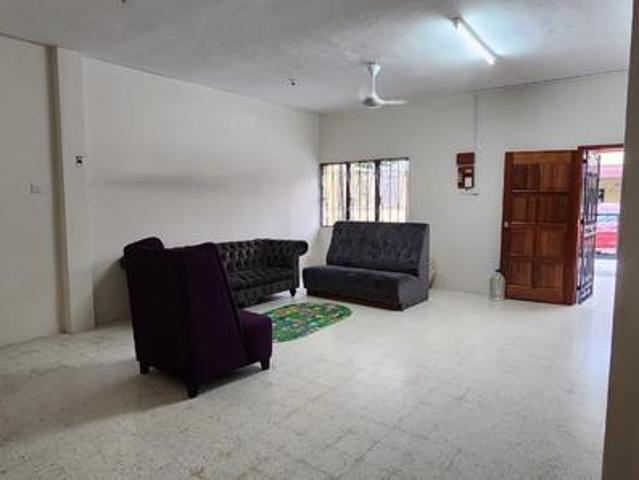 Ampang Double Storey House Taman Melur for Rent