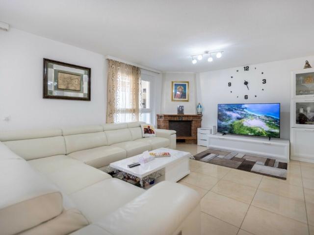 AMPIA VILLA 7.5 LOCALI COME NUOVA VISTA LAGO A CANOBBIO