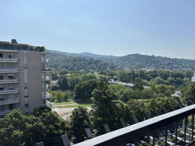 Ampia Camera arredata zona Molinette