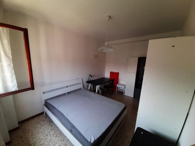 Ampia stanza singola zona Bovisa