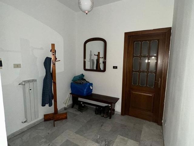 Ampia stanza singola zona villa gordiani roma