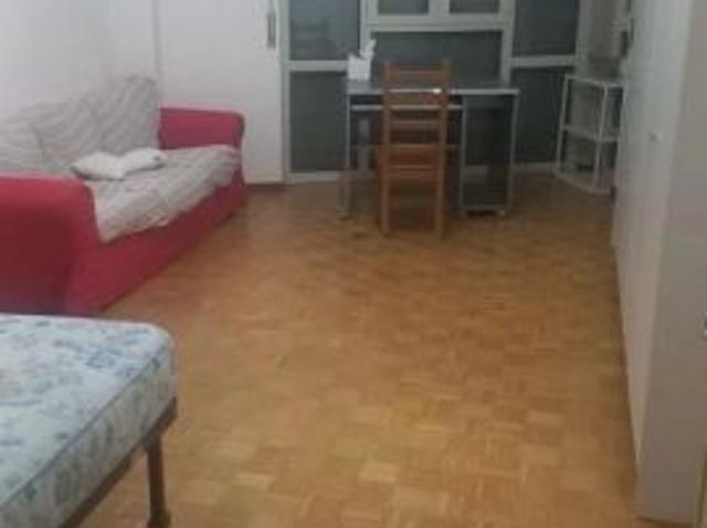 Ampia stanza privata a pochi passi da Saronno FS