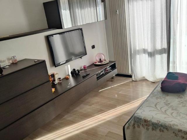 Ampia stanza zona Inganni Bisceglie in bilocale