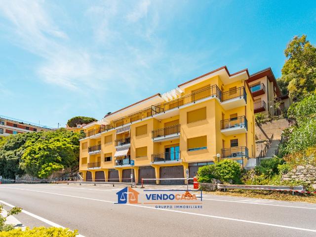 Ampio Trilocale Con Vista Fronte Mare 82m² Bergeggi