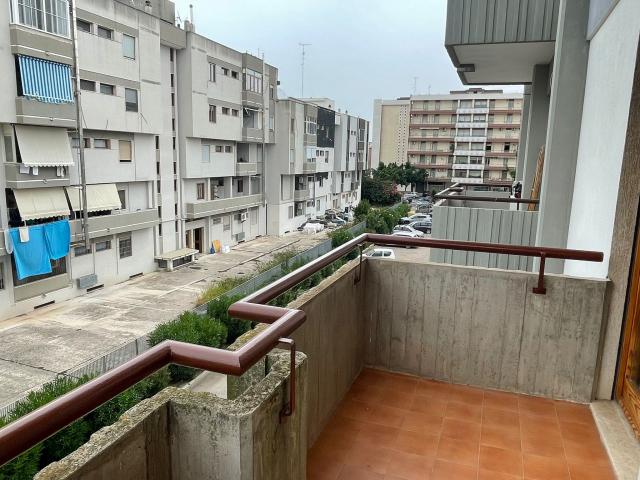 AMPIO BILOCALE ZONA SALESIANI