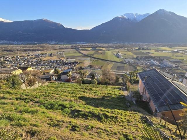 AMPIO IN POSIZIONE SOLEGGIATA CON VISTA