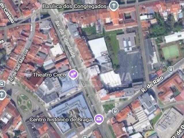 Ampla Loja para Arrendamento na Avenida da Liberdade – O Espaço Ideal para o seu Negócio em Braga