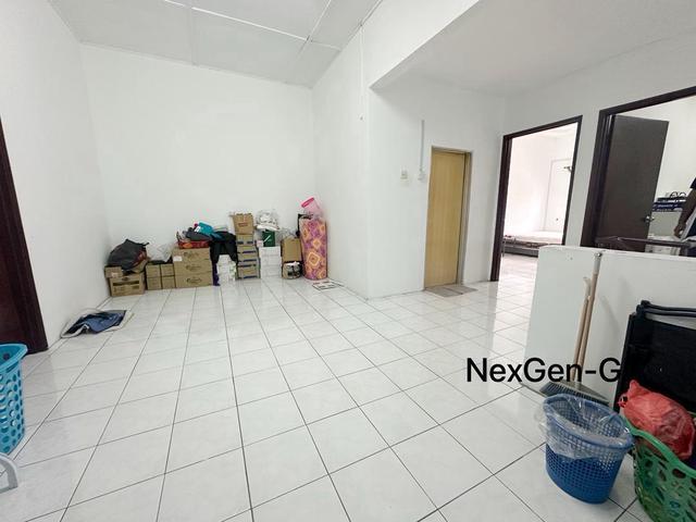 AMPLE PARKING 20x75 4R3B Bayu Perdana Double Storey House Klang