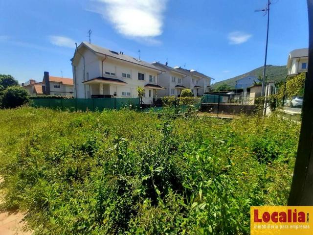 Amplio chalet adosado a estrenar. Castro Urdiales