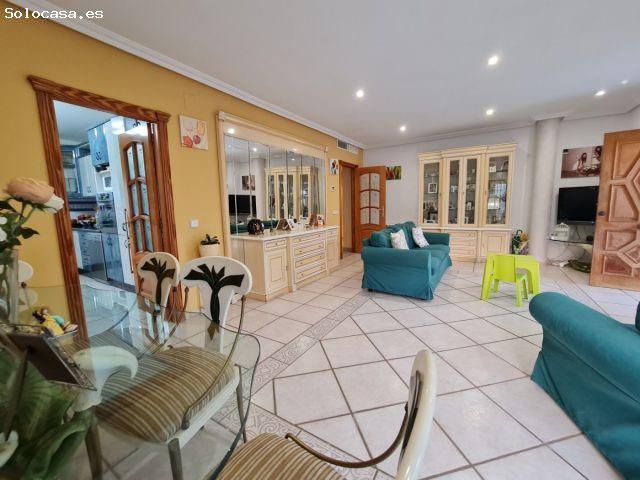 Amplio chalet en Alfas del Pi LArabi