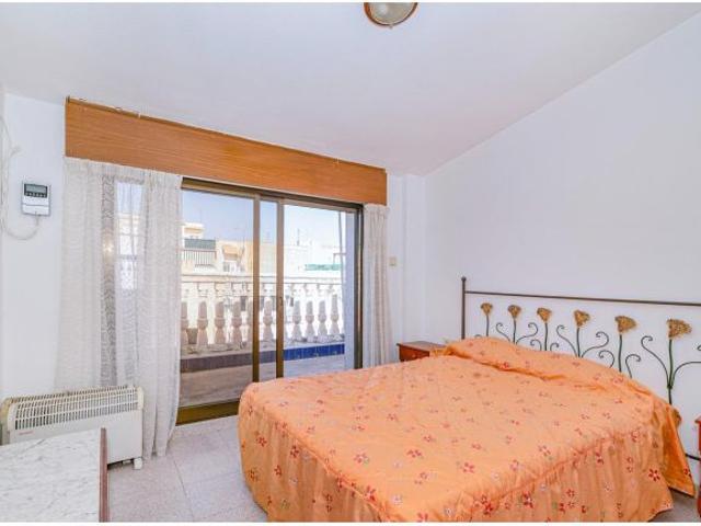 Amplio Chalet en Zaidín, Granada Oportunidad de Inversión ?
