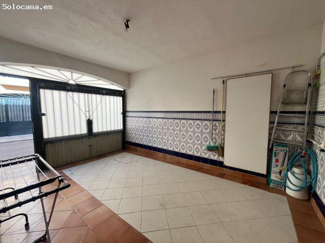 Amplio adosado en Mejostilla, Cáceres ¡Listo para entrar a vivir!
