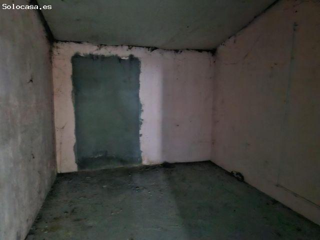Amplio Almacén en Venta en La Martina, Ponferrada