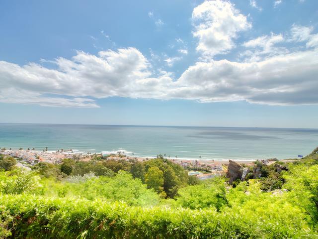 Amplio apartamento con impresionantes vistas panorámicas al. 121m² Manilva