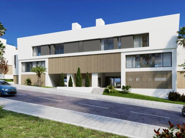 Amplio apartamento a estrenar de 3 dormitorios con vistas al mar