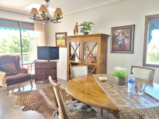 Amplio apartamento de 101 m2 en la Avenida de la Playa – Orihuela Costa