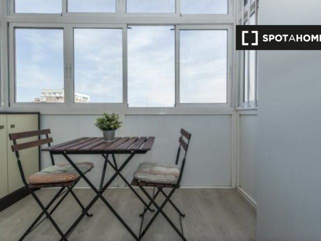 Amplio apartamento de 2 dormitorios en alquiler en Tetuán, Madrid