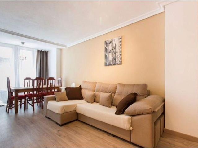Amplio apartamento en Alicante cerca del mar – ideal para vacaciones